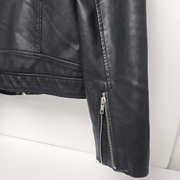 Moto jacket - Picture 4 of 10